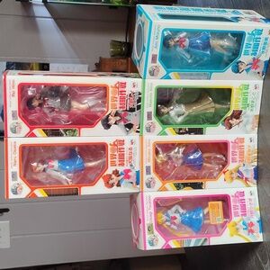 Megahouse: Sailor Moon World Uniform Operation Figures (NIB set of 6)